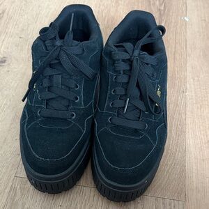 Black womansCasual Lace-Up Platform Sneakers